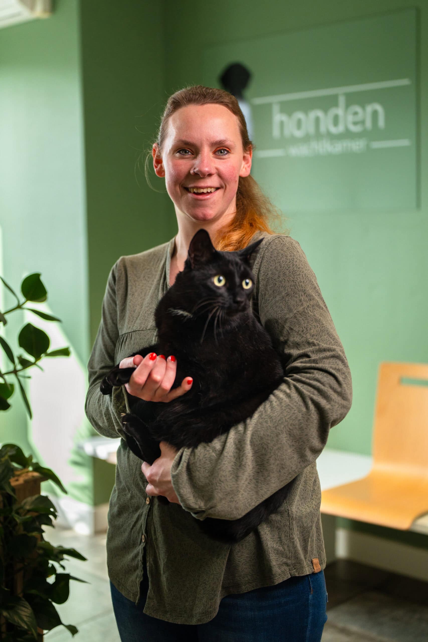 Chantal Bos met huisdier